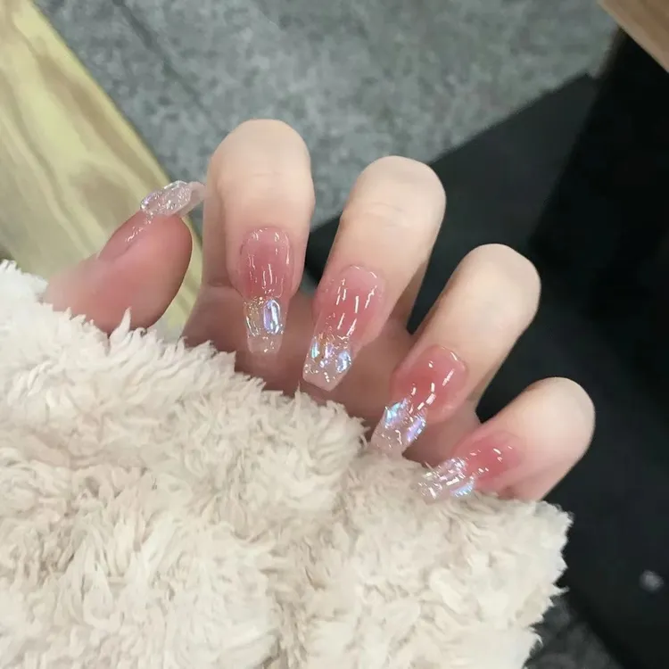 爆款手工穿戴甲中长款冰透极光钻腮红美甲甲片批发指甲贴片