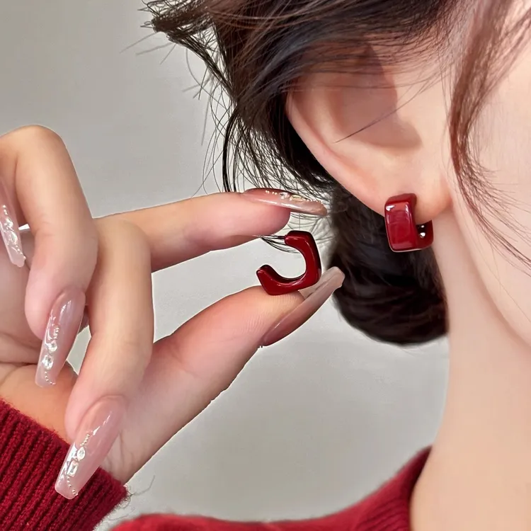铜合金耳饰 安可拉酒红色滴釉耳钉轻奢高级感耳环2025新款爆款