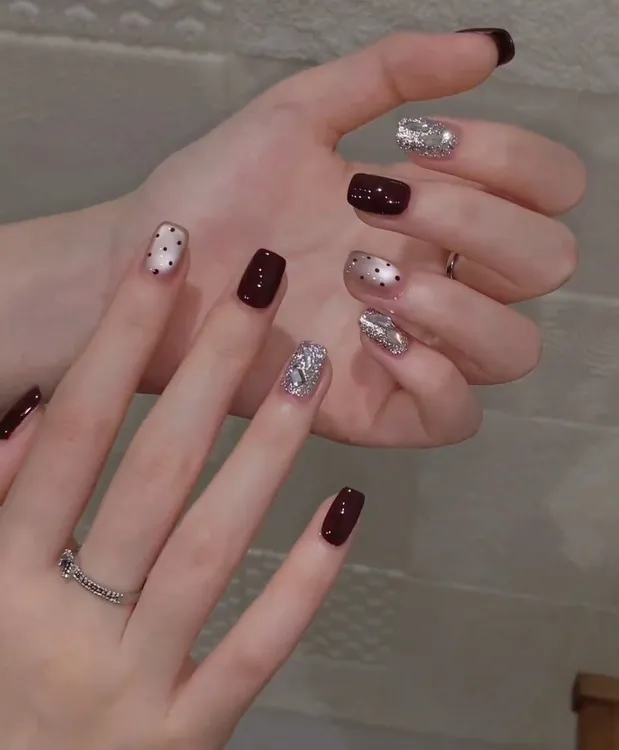 【棕巧啵啵】纯手工穿戴甲爆闪流光波点猫眼巧克力棕气质显白美甲片