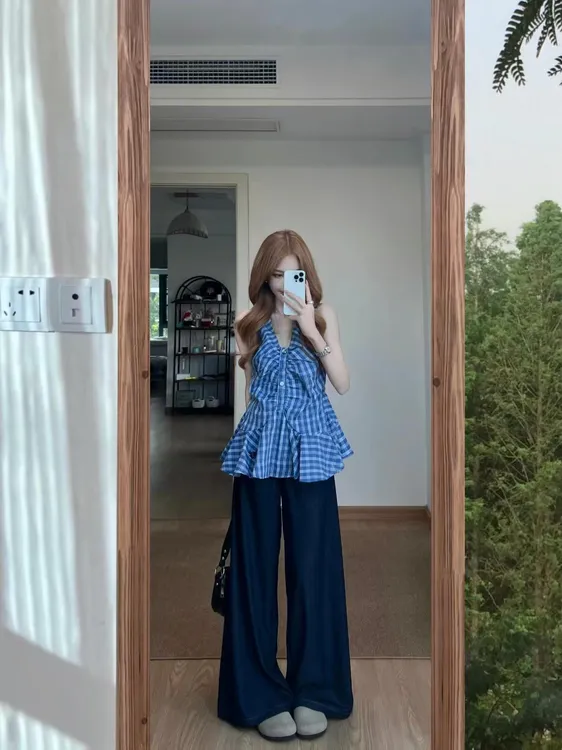 2025夏季新款韩系蓝色格子挂脖吊带背心女无袖百搭上衣阔腿裤套装