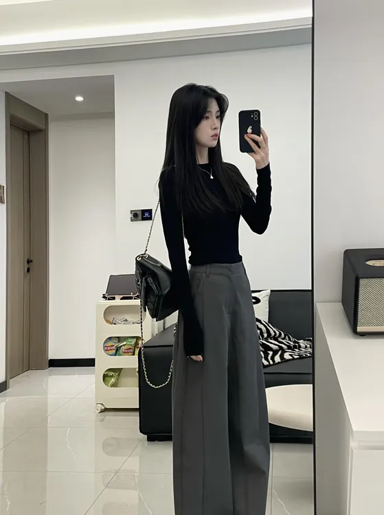 【匆匆】韩系ins高级感气质黑色修身打底衫上衣减龄灰色西装裤套装