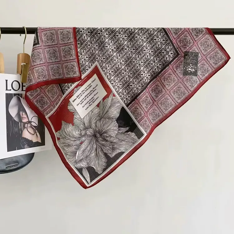 2025棉柔植绒时尚秋冬韩系百搭腰封屁帘围巾68方巾丝巾