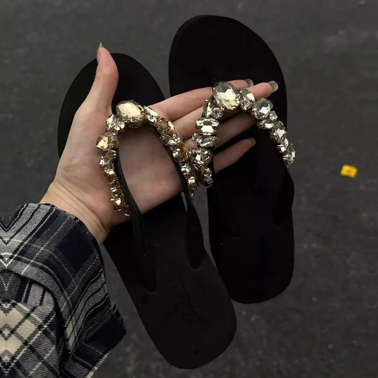 香槟水钻人字拖女外穿2025新款超火防滑时尚高级感沙滩夏季凉拖鞋