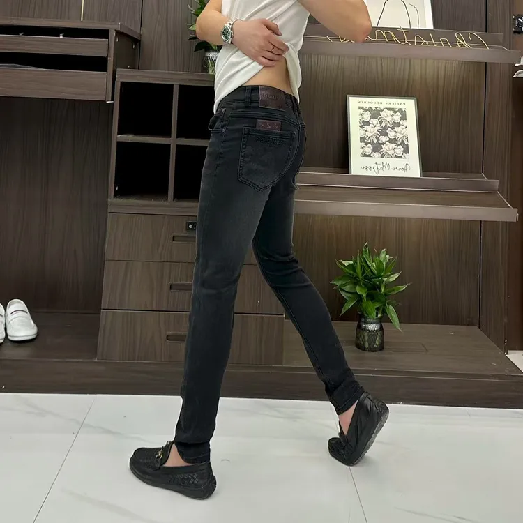 9861男士英伦风黑灰牛仔裤V轻奢大气显瘦休闲小脚牛仔裤