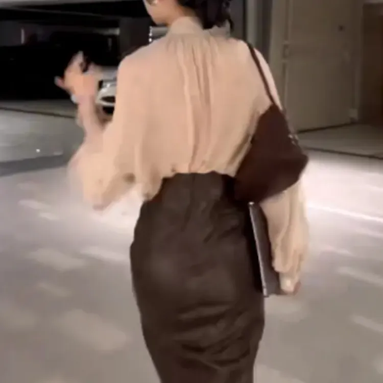 新款气质长袖上衣高腰半身裙女装