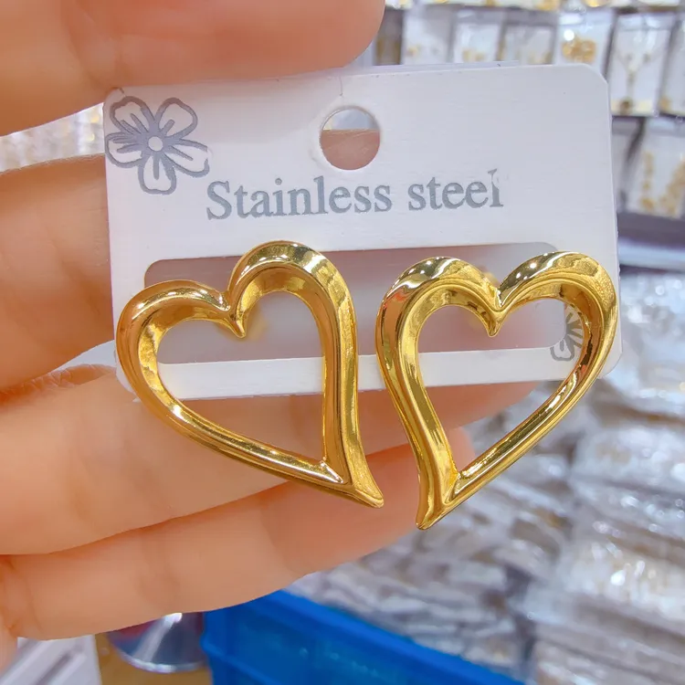 钛钢亚克力耳饰 气质时尚小众百搭钛钢耳环爱心精致潮流女款