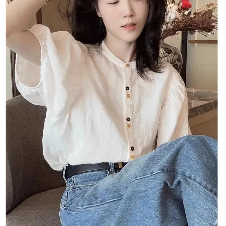 小清新白色短袖衬衫女夏季2025新款衬衣设计感显瘦薄款泡泡袖上衣
