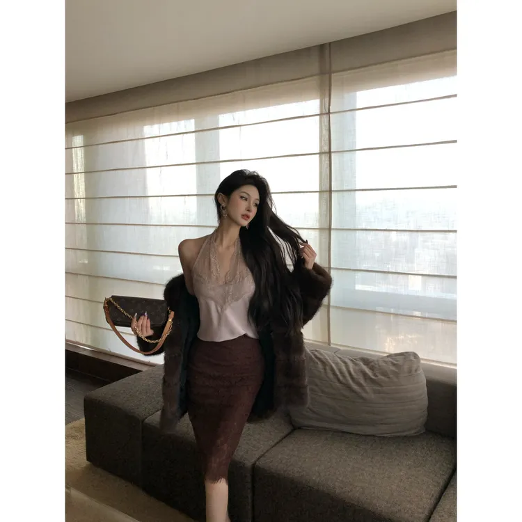 蕾丝拼接挂脖吊带背心女性感纯欲气质上衣三件套