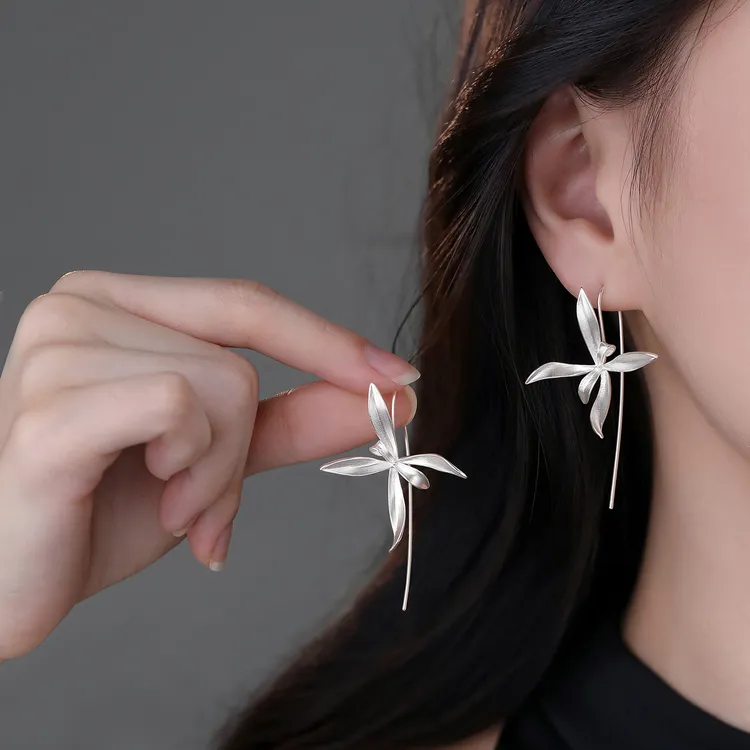 合金耳饰 鸢尾花耳环轻奢时尚小众设计感个性气质耳钉女长款耳挂