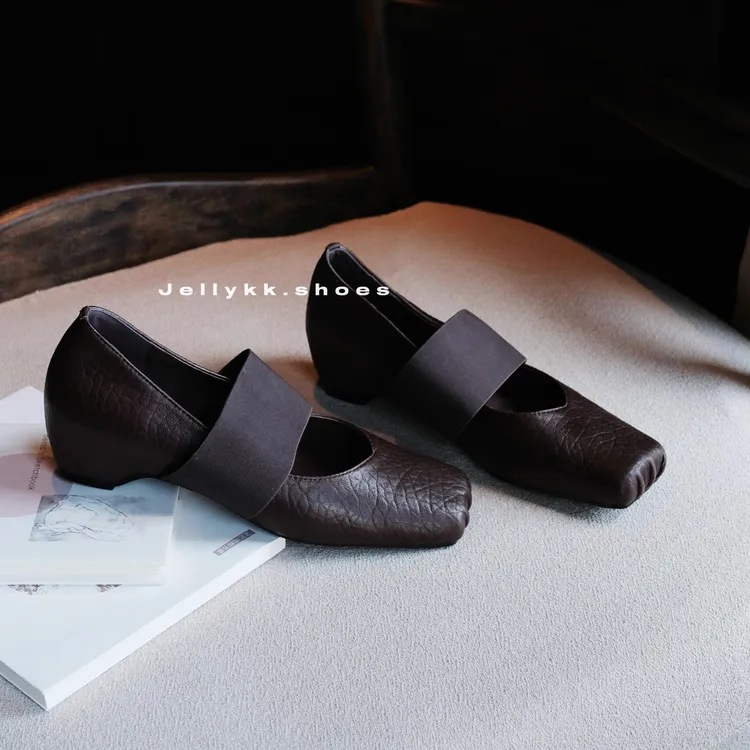 香港真皮3/5cm复古法式清冷百搭大象纹设计款网红方头玛丽珍女鞋