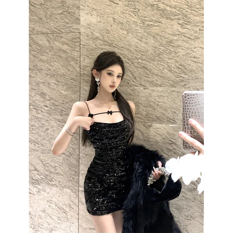 法式辣妹亮片闪闪战裙蝴蝶结包臀连衣裙年会聚会氛围抹胸亮片裙女