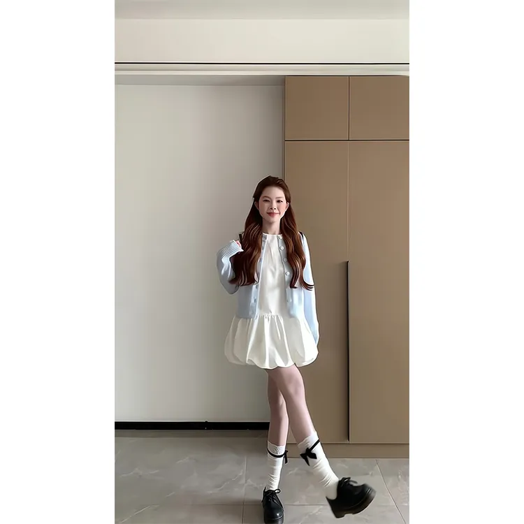2025新款女士早春季简约百搭浅蓝色针织开衫外套高腰显瘦半身裙