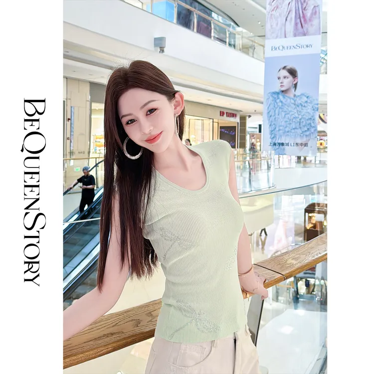 余潇潇【蜻蜓点水】透气凉感纱线小坎袖U领修身弹力针织衫