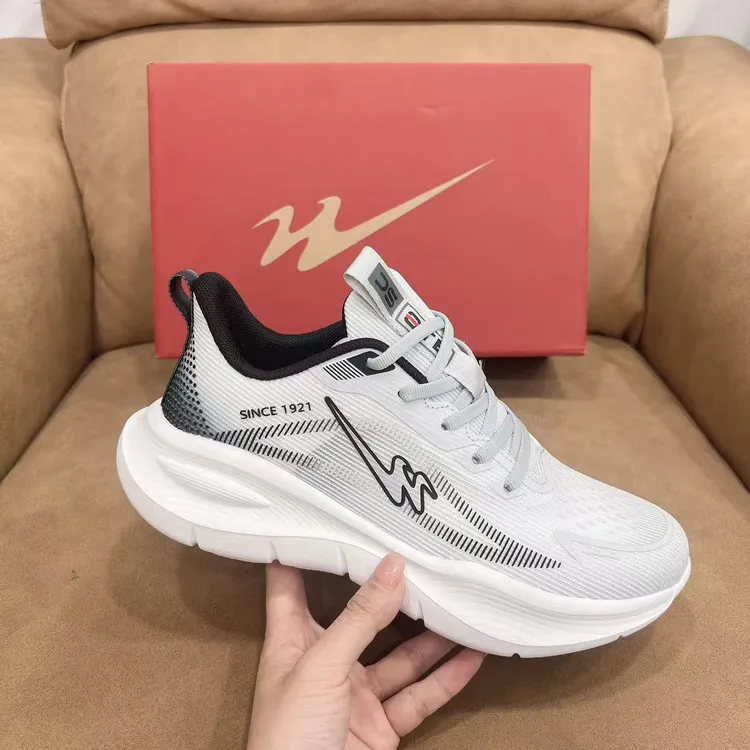 双星八特#85017#秋季新款情侣跑鞋软底百搭休闲透气轻便运动鞋