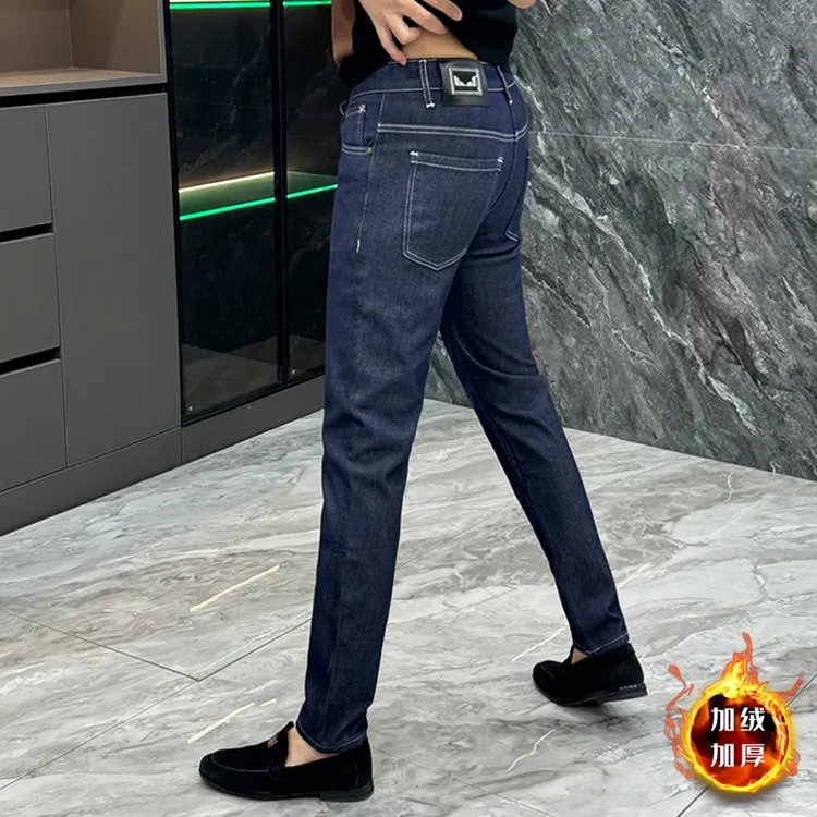 欧洲站牛仔裤男冬季潮牌净版修身加绒小脚裤时尚轻奢休闲直筒长裤