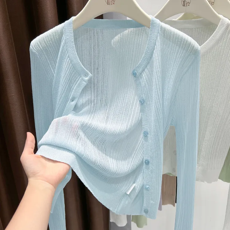 2025夏季新款吊带裙外搭长袖纽扣针织开衫蓝色圆领防晒披肩外套女