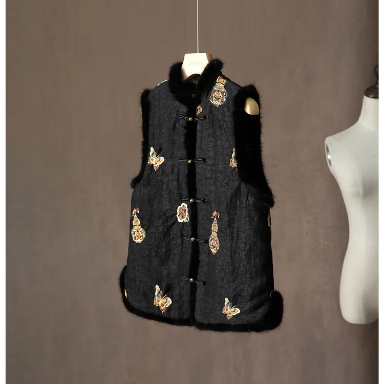 SILVIYE填充100桑蚕丝龟纹香云纱刺绣水貂毛真丝棉马甲外套WTD344