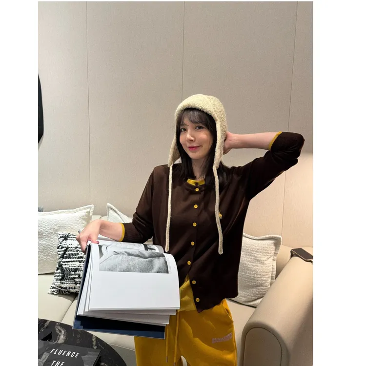 BETTER JOELAY-【复古风撞】羊毛开衫针织衫圆领温柔韩版WS92272