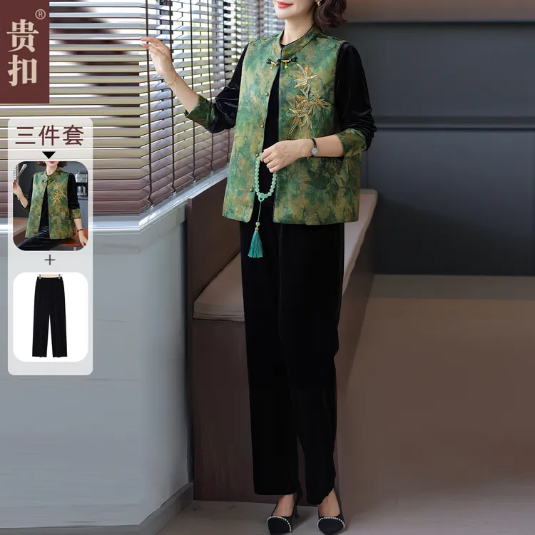 妈妈秋装新中式马甲外套2025新款中老年人女装春秋国风金丝绒套装