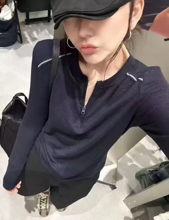 韩系修身显瘦拼接拉链圆领打底衫