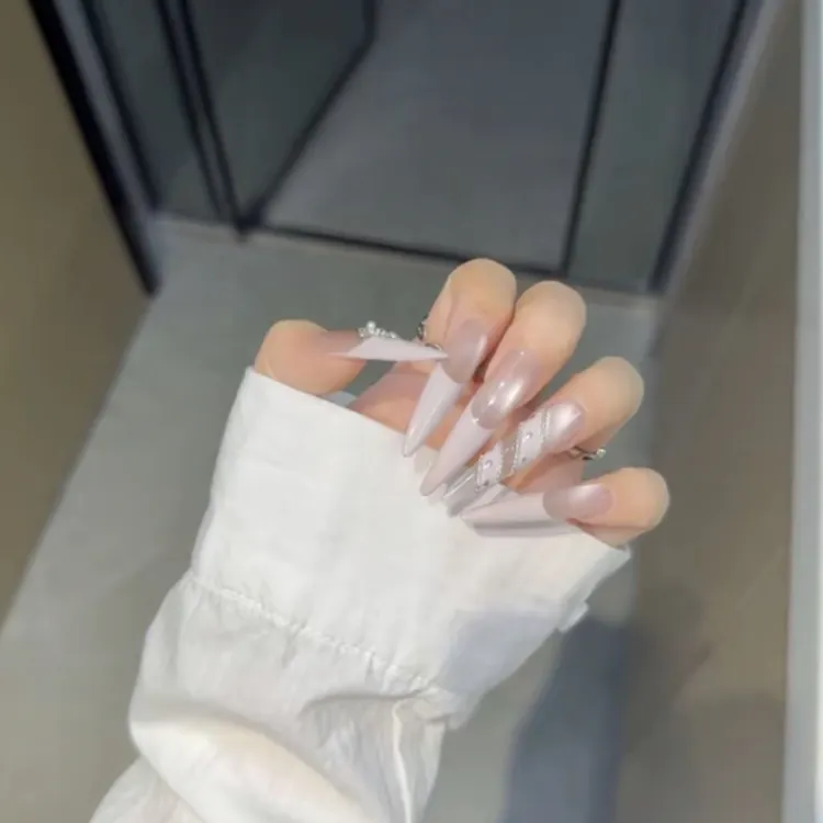 （公主粉）4.0长尖克罗心追光猫眼纯手工夏日新款纯欲