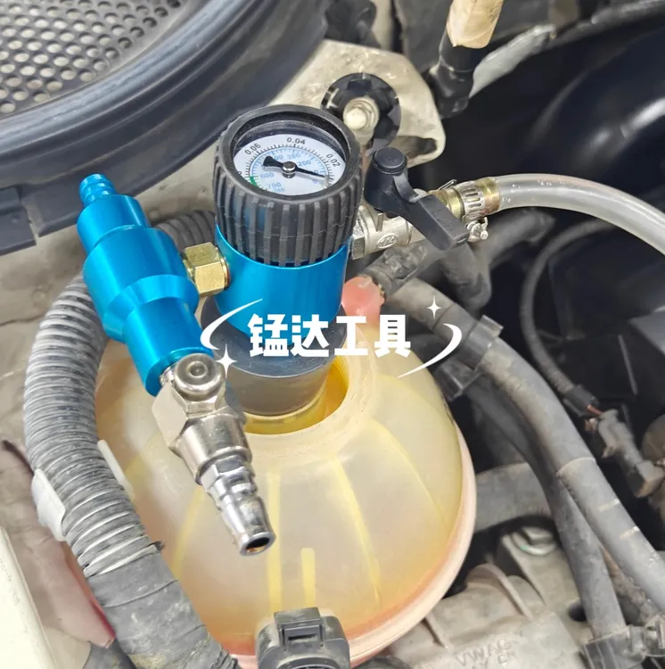 猛达高效9.0 超大负压水箱压力表 排除水箱空气奔驰264轻松搞定