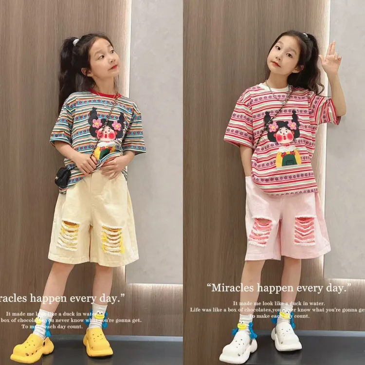 女童卡通套装2025年新款儿童条纹印花短袖tT恤破洞短裤夏装两件套