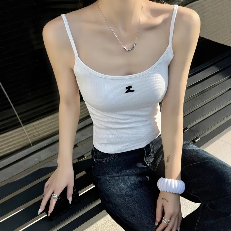 新款纯欲吊带背心女带一体胸垫修身内搭细肩带抹胸外穿美背百搭潮