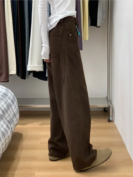 美拉德咖色弯刀牛仔裤女秋季新款大码胖mm高腰宽松显瘦直筒阔腿裤