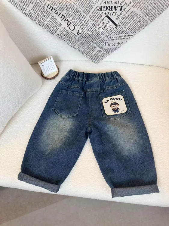 男童2025韩版秋季新款中小童拉布贴标痞帅百搭儿童秋款牛仔裤