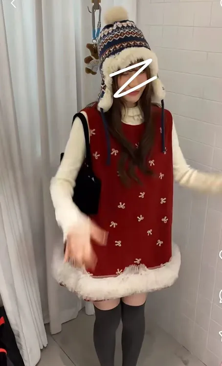 2025时尚洋气韩系洋气蝴蝶结甜美圣诞款大码内搭+马甲裙套装99060