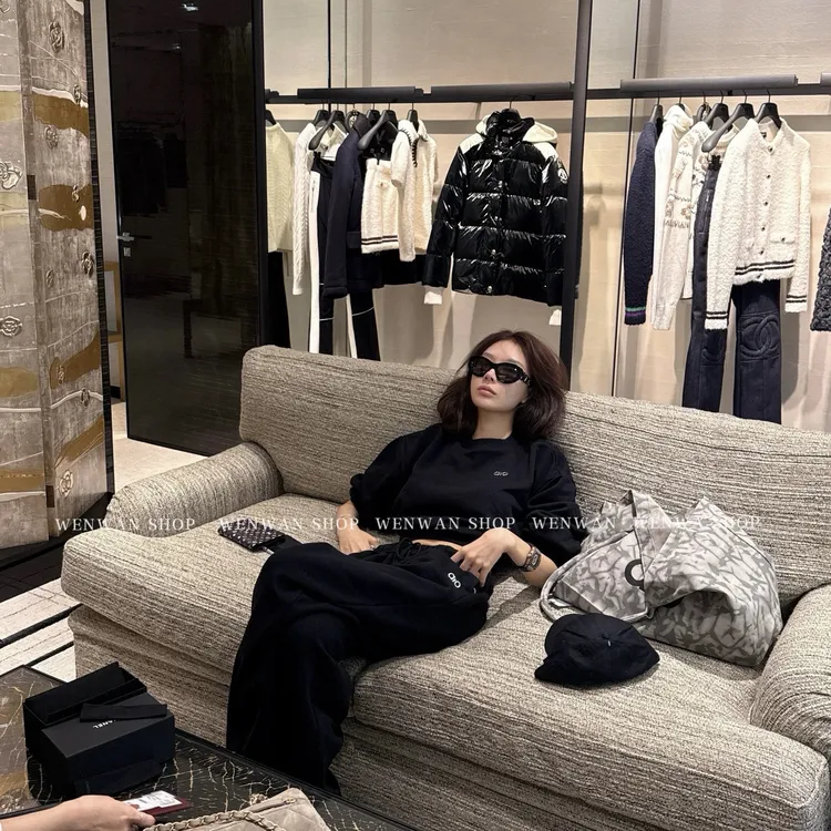 【天菜A*l0】加牛奶珊瑚绒！黑色百搭休闲套装【卫衣+长裤】