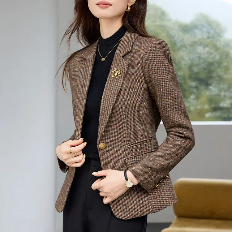 咖色西装外套女2025秋季新款高级感洋毛呢小个子休闲气质西服上衣