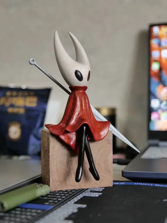 丝之歌黄蜂女实木桌面摆件大黄蜂空洞骑士男生礼物潮玩手办送