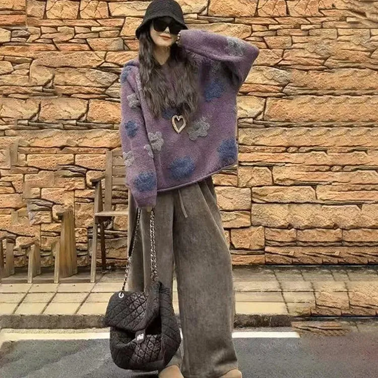 时尚气质套装女绒感花朵刺绣设计时尚紫色毛衣
