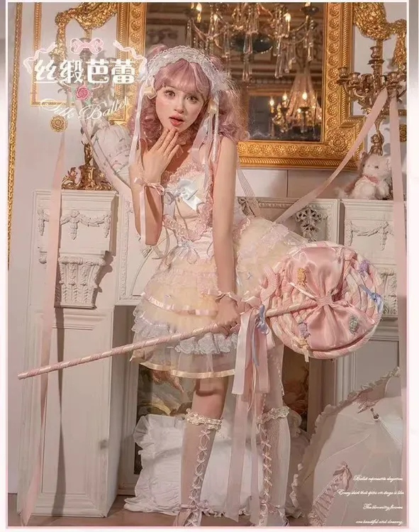 丝缎芭蕾爱心狗短原创Lolita裙设计花与珍珠匣南昌西湖店