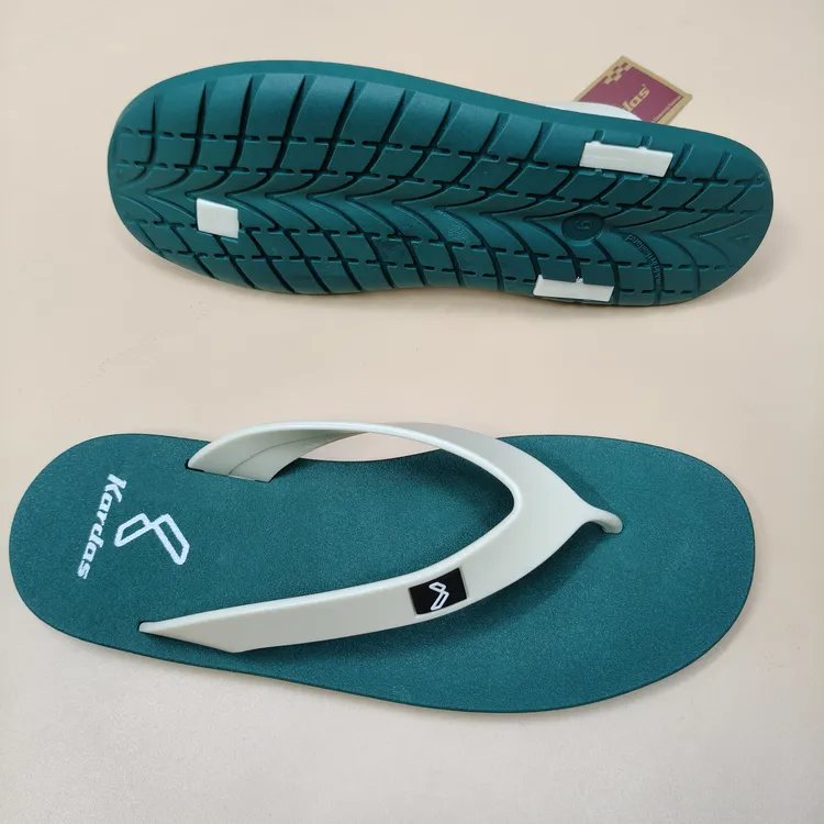 原装泰国纯色素面图腾夏季磨砂皮人字拖男士舒适软底时尚防滑拖鞋