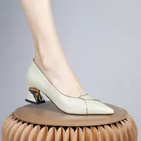 妮彩诗2023欧美简约尖头气质尖头女鞋套脚设计感白色气质单鞋7661