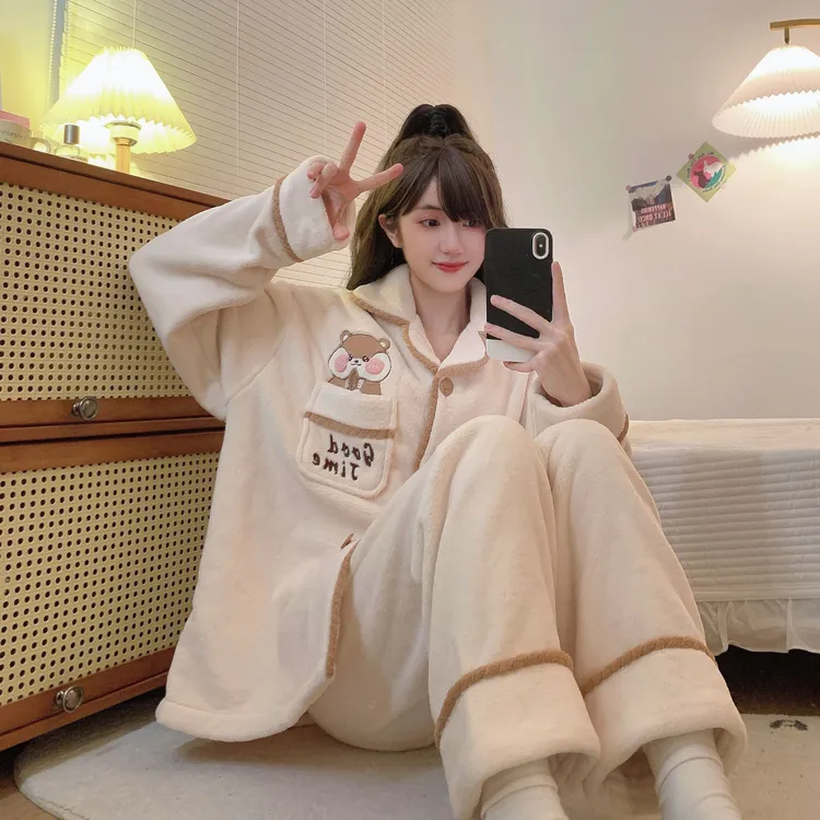 秋冬睡衣女款爆款2025新款法兰绒长袖长裤加厚加绒保暖家居服套装