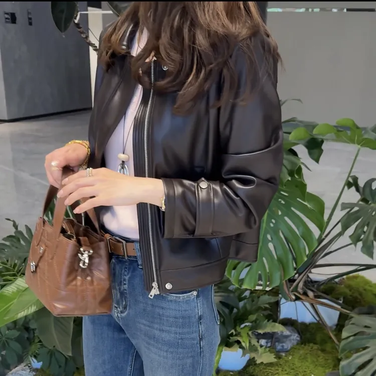 LMENY“超软皮衣”免洗蛋白磁吸扣正肩小翻领柔软显瘦皮衣25CW001