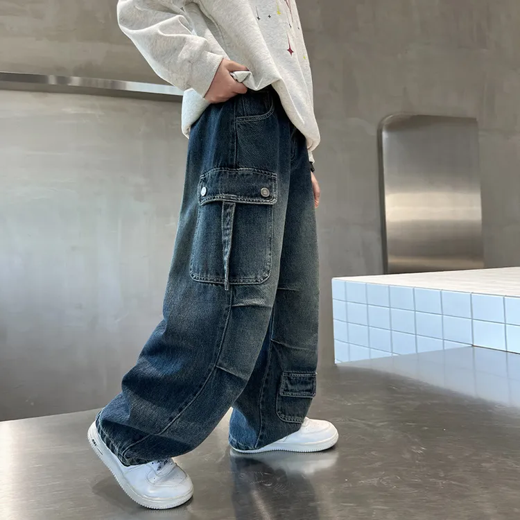 儿童牛仔裤男春秋款2025新款男童直筒裤子秋季大男孩工装长裤潮酷