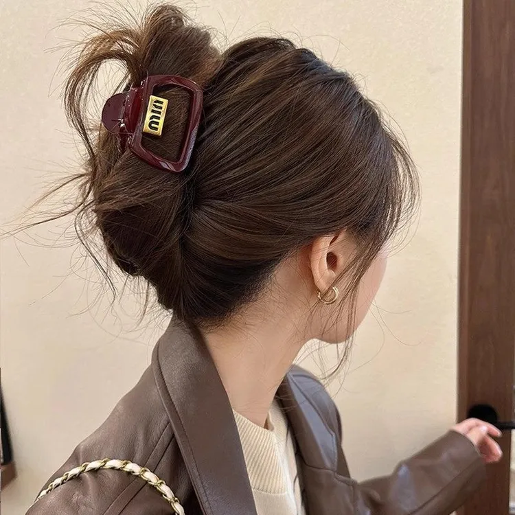 安可拉红字母抓夹女后脑勺半扎发鲨鱼夹子中号发夹高马尾发卡头