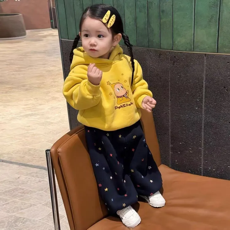 韩版女童2025冬季新款黄色可爱星星人连帽加绒卫衣女孩星星休闲裤