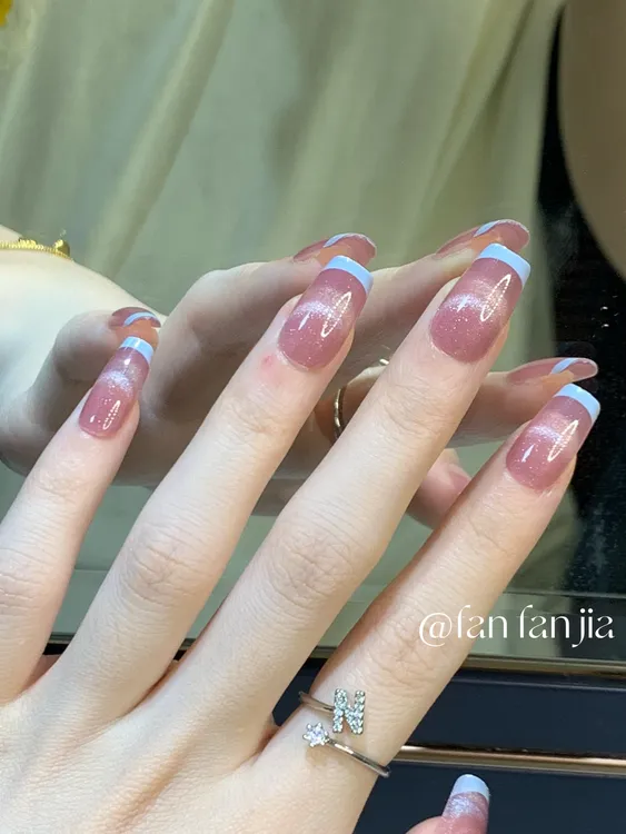 夏日清新美甲穿戴甲多巴胺法式简约蓝边猫眼可拆卸学生显白指甲片