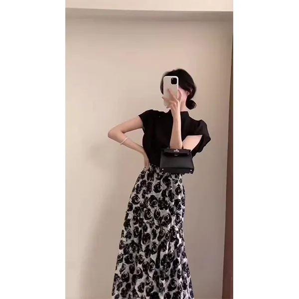 法式轻熟风气质套装女2025夏季新款短袖上衣印花半身裙显瘦套装