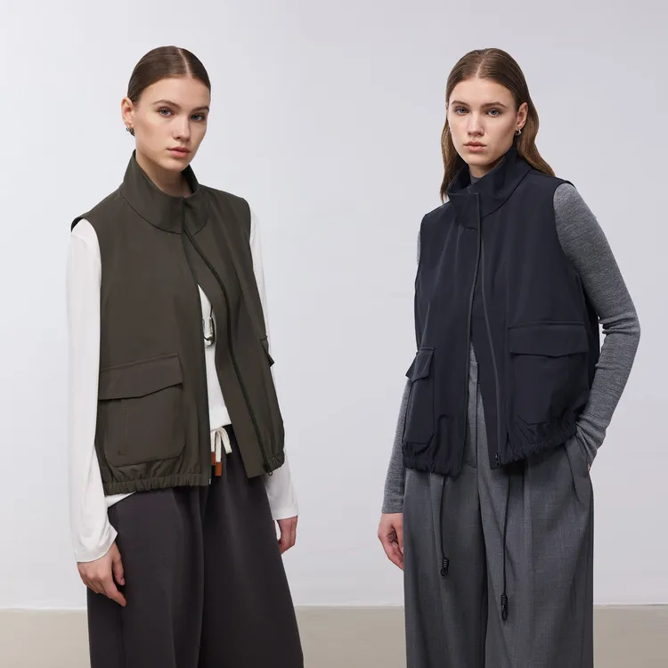 "兜兜马甲"科技覆膜机能风佰搭时髦无内里工装马甲