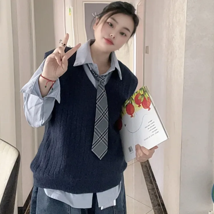 2025秋冬新款莱茵蓝调衬衣藏蓝色针织背心两件套上衣百搭学院风