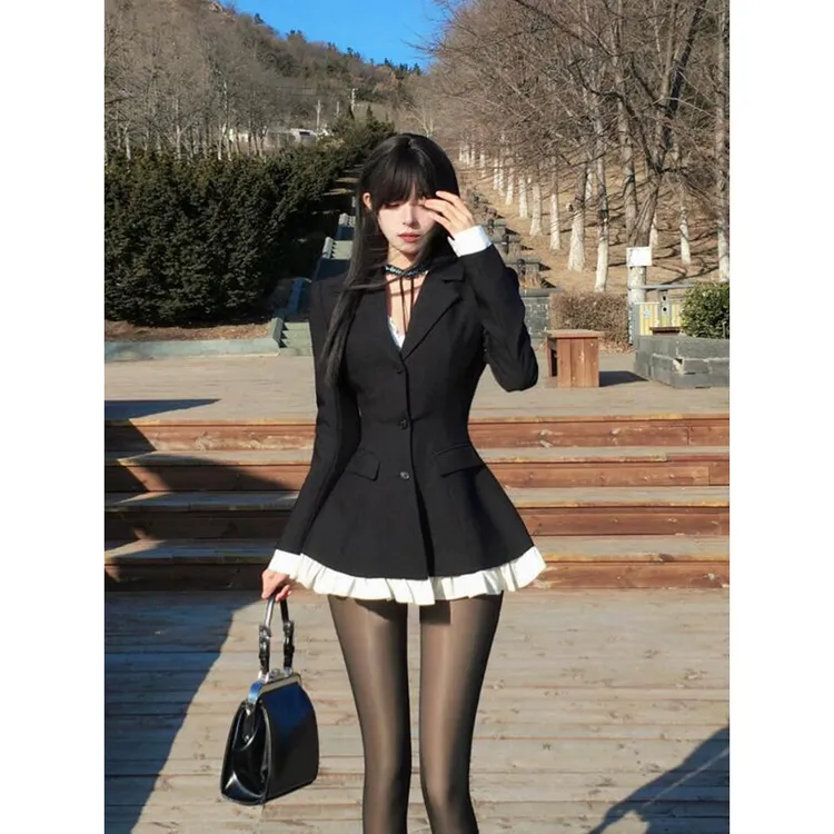 御姐千金风高级感V领黑色西装连衣裙拼接下摆修身a字裙2025春夏季