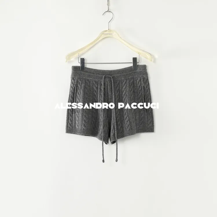 AP洛哥51056KD/-1【结纹】羊毛系绳腰抽条绞花时尚百搭针织短裤 春