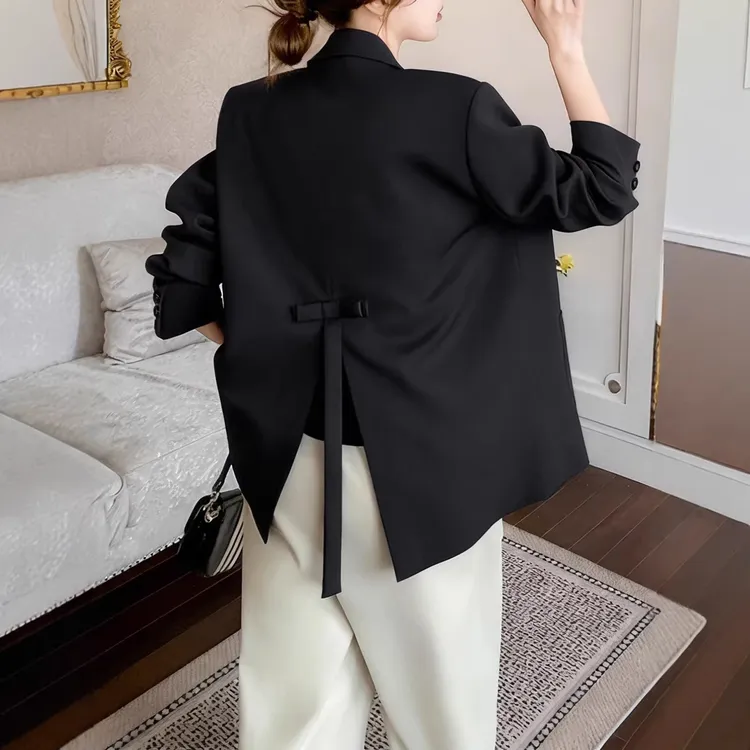 2026春秋小众西装外套女大码女装胖MM春秋西服后背开衩休闲上衣女